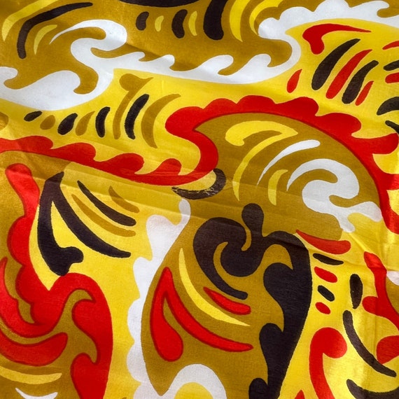1970s Scarf, Abstract Design Italian Silk Square … - image 10