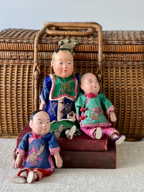 1920s Vintage Chinese Dolls Collection Mother and Children in Embroidered  Clothing #7207