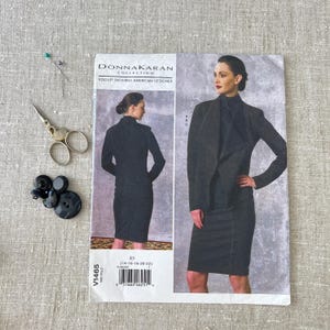 who designs donna's dresses on suits Suits Season 4: costume designer Jolie Andreatta explains how they choose the outfits (PHOTOS)