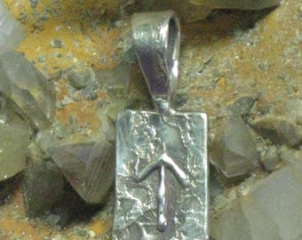 RUNES.Elder Futhark Rune of Justice and Motivation.Sterling of Justice TIWAZ / TYR.Sterling Silver Rune Pendant.Organic Texture.Magical Rune