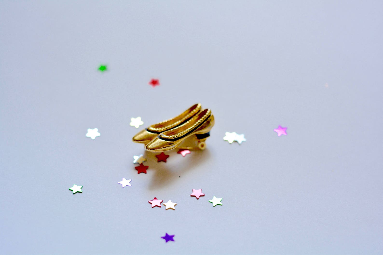 1990s | flavio gatto heeled ballet flat pin