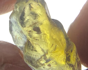 Rare Multi-Color Tanzanite Rough Crystal: Natural Zoisite Tanzanite Untreated Healing Raw Stone