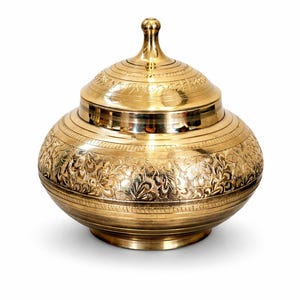 Cuenco con tapa de latón hecho a mano / Tarro de metal grabado ornamentado / Regalo de lujo y decoración del hogar
