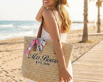 Bolso de paja personalizado con el nombre y el año de la Sra., ideal para bodas en la playa o luna de miel.