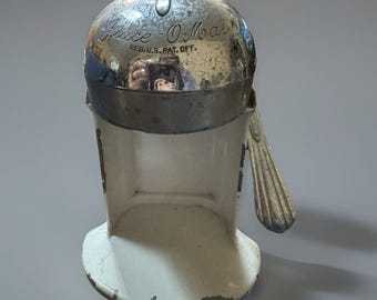 Vintage Juice-O-Mat Heavy Cast Metal Citrus Juicer Industrial Countertop Press