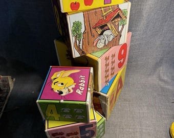 Vintage Disney Winnie The Pooh Nesting Blocks Stacking Cubes Educational Toy