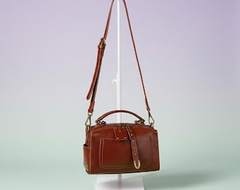 Brown Leather Shoulder Bag with Top Handle – Vintage Cowhide Satchel Crossbody Purse for Daily Use, Classic Women's Accessory