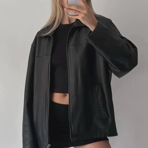 Oversized Black Leather Bomber Jacket: Women&#39;s Genuine Sheep Leather Outerwear