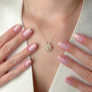Four Leaf Clover Necklace Gold, Lucky Charm Jewelry Gift for Her, Dainty CZ Clover Pendant, Good Luck Necklace, Birthday Gift Women