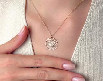 Sri Yantra Necklace Gold, Sacred Geometry Pendant, Spiritual Gift for Her, Chakra Jewelry, Mandala Necklace, Yoga Jewelry Gift