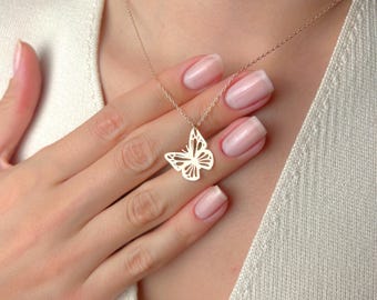 Butterfly Necklace Gold, Dainty Butterfly Pendant for Her, Nature Jewelry, Birthday Gift for Women, Minimalist Jewelry, Insect Necklace
