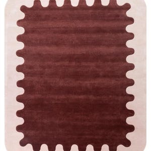 Wavy border rug
Modern abstract rug
Brown cream carpet
Contemporary area ru
Designer area rug
Trendy interior carp
Minimalist home deco
Soft living room
Luxury abstract rug
Handmade tufted rug
Modern geometric rug
Unique shape rug
Aesthetic designer
