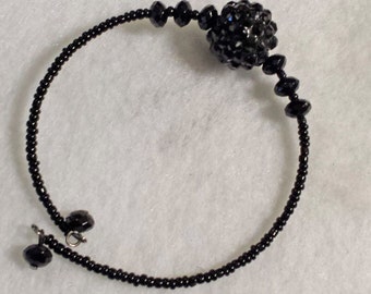 White or black disco bead bracelet, with faceted rondelles and seed beads. FREE SHIPPING!