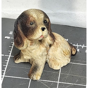 Vintage 3x3x2 dog figurine brown tan resin cocker spaniel sitting sculpture gift