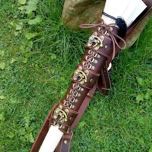 Attitude - Étui en cuir véritable pour parasol / parapluie, parfait pour les amateurs de steampunk élégants !