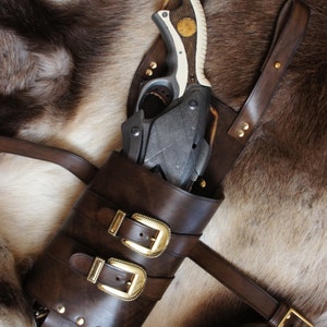 Be ready for action with this leather Nerf Roughcut / Magna Buckled Holster
