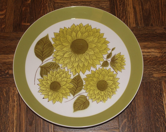 Vintage 1970s Mikasa Duplex by Ben Seibel Dahlia Pattern Oven to Table to Dishwasher Round Platter Chop Plate Japan