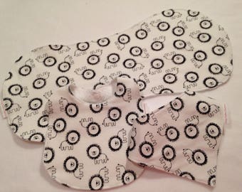 Unisex Black and White Lions Baby Bib/Burp Cloth Gift Set/ Baby Shower Gift FREE SHIPPING