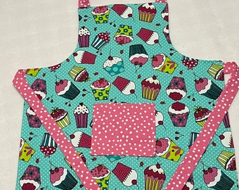 Girl's Cupcake Ruffled Apron/Child's Apron/Kid's Apron /FREE SHIPPING