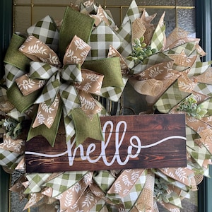 Everyday Hello Wreath/ Everyday Green and Beige Farmhouse Wreath / Welcome Wreath/ Free Shipping