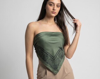 Pañuelo cuadrado de satén botánico de lujo de 90 x 90 cm, estampado natural verde salvia para mujer