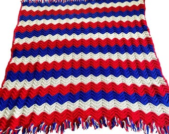 VTG Handmade Crochet Afghan Throw Blanket 48x42 Red White Blue Chevron Ripple