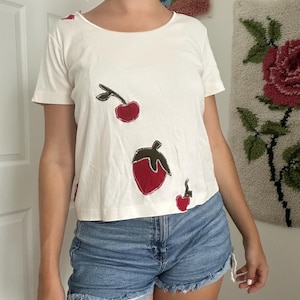 Berry t-shirt vintage  patchwork upcycled cottagecore red and white