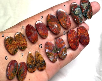 Hungarian agate gemstone are pried for their striking banded patterns