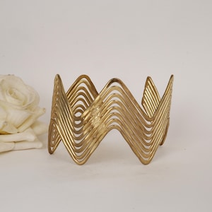 Gold Zig Zag Brass Cuff Bracelet Bangle: Christmas, Jewelry