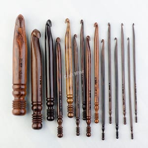 Handmade Wooden Crochet Hooks Set of 15 - 3.5mm to 25mm - Hand turned Ergonomic Crochet Hooks for Knitting & Crocheting-Engraved with Sizes