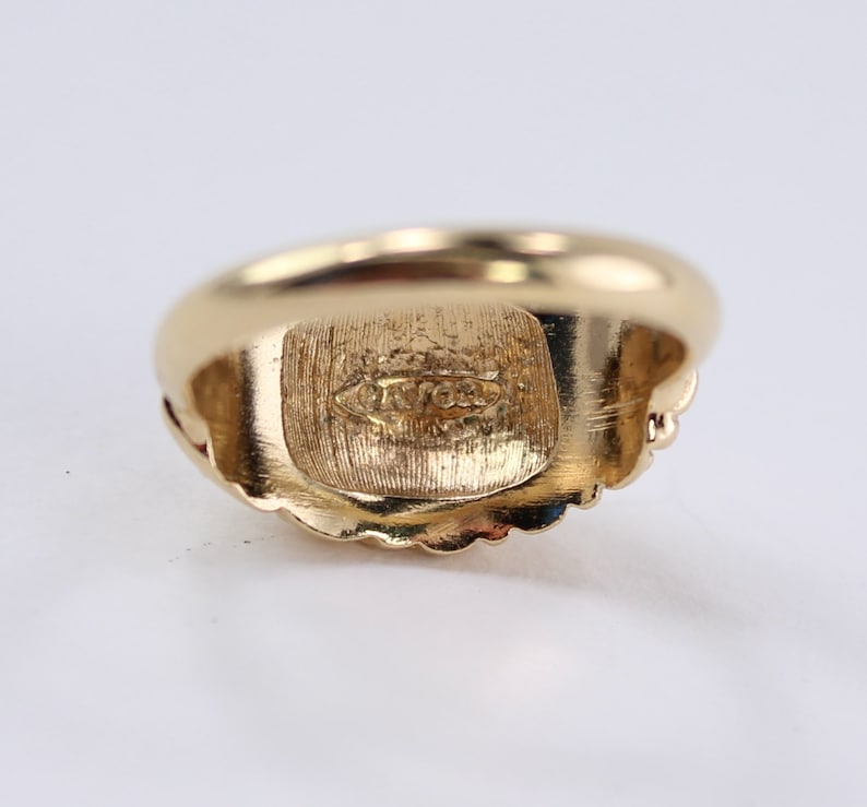 Vintage 1992 Avon Hollywood Style Size 10.25 Gold Tone Crystal Diagonal Row Swirl Rhinestone Chunky Domed Statement Ring