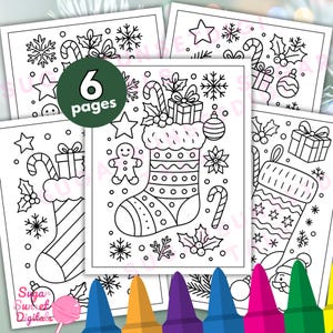 Op de afbeelding: Zes kerstkleurplaten met feestelijke illustraties, waaronder kousen, sneeuwvlokken en zuurstokken. De pagina's zijn zwart-wit lijntekeningen, perfect om in te kleuren. Een groene cirkel geeft "6 pagina's" aan.