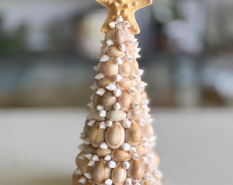 Mini Cowry Shell Christmas Tree