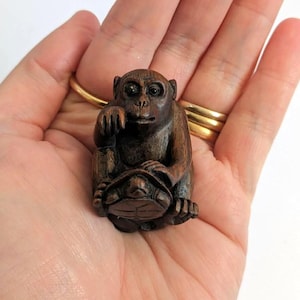 Antique Japanese Netsuke Gibbon Sat On Tortoise - with Signature Plaque!