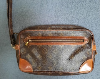 Authentic Vtg Louis vuitton Marly Dragonne clutch monogram canvas