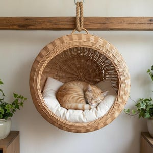 Kattbädd i rotting, Katthängmatta i rotting, Hängande vävd kattbädd, Kattkorg i naturlig rotting, Husdjurssäng i rotting, Kattmöbler, Husdjursmöbler