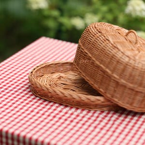 Rieten broodmand, broodmand met deksel, geweven brooddoos, broodopbergdoos, rieten opbergmand, broodhouder met deksel, handgemaakte broodmand afbeelding 6