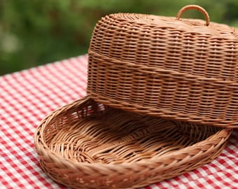 1950's Salton Electric Hot Basket Bread Warmer Refresher. Wicker