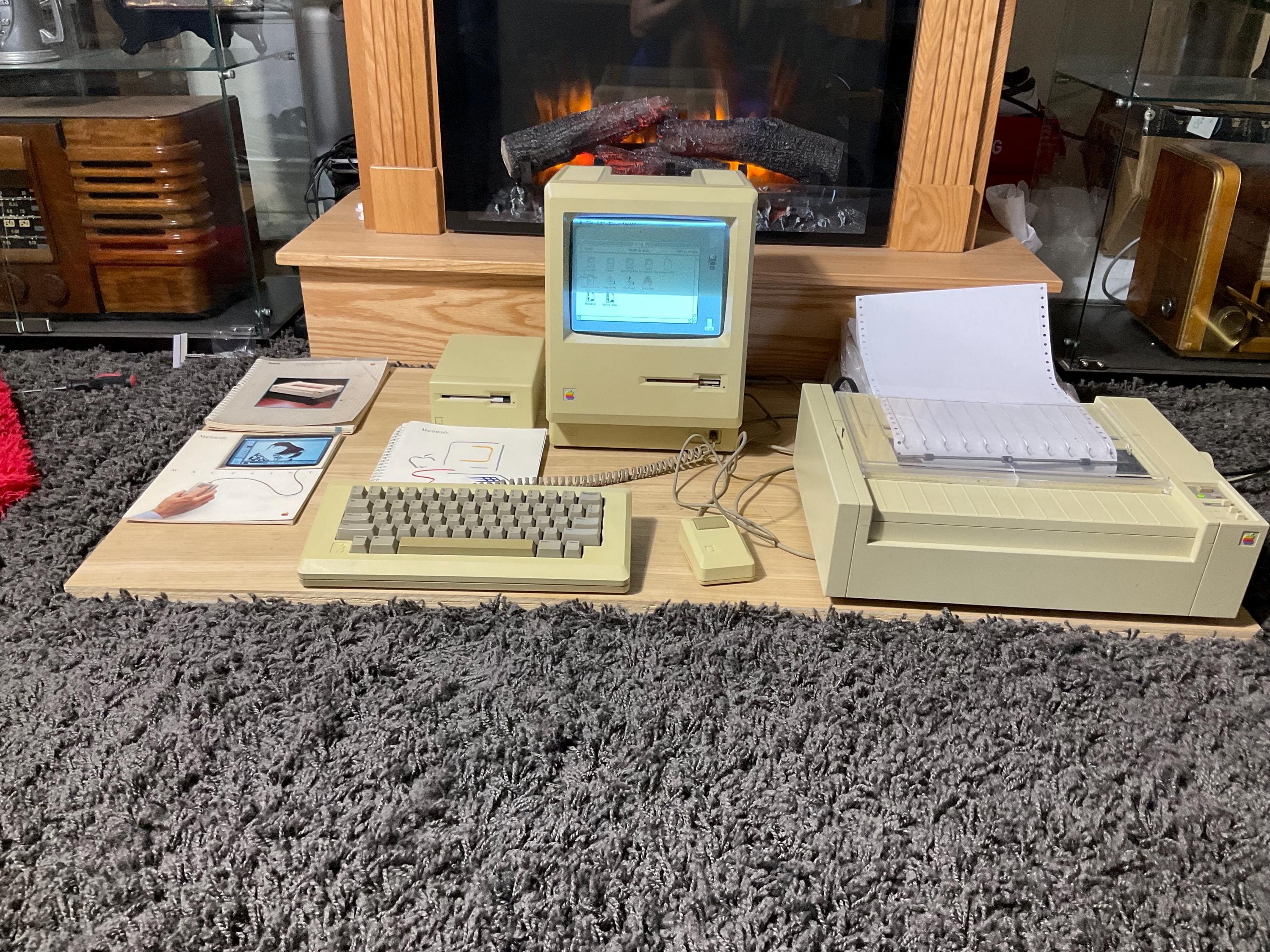 Original and Complete 1984 Apple Macintosh 128K Computer