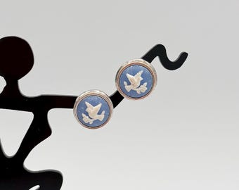 1983 Avon Cameo Dove Earrings