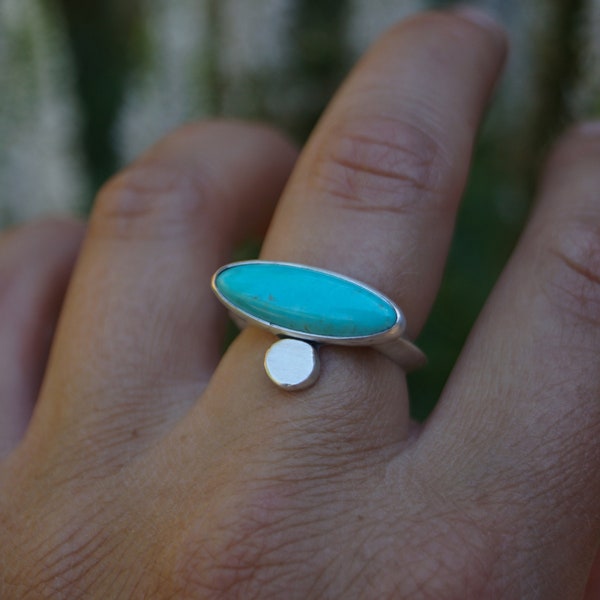 Size 5.75 Chilean Turquoise Ring. Horizontal Ring. Triangle Band.