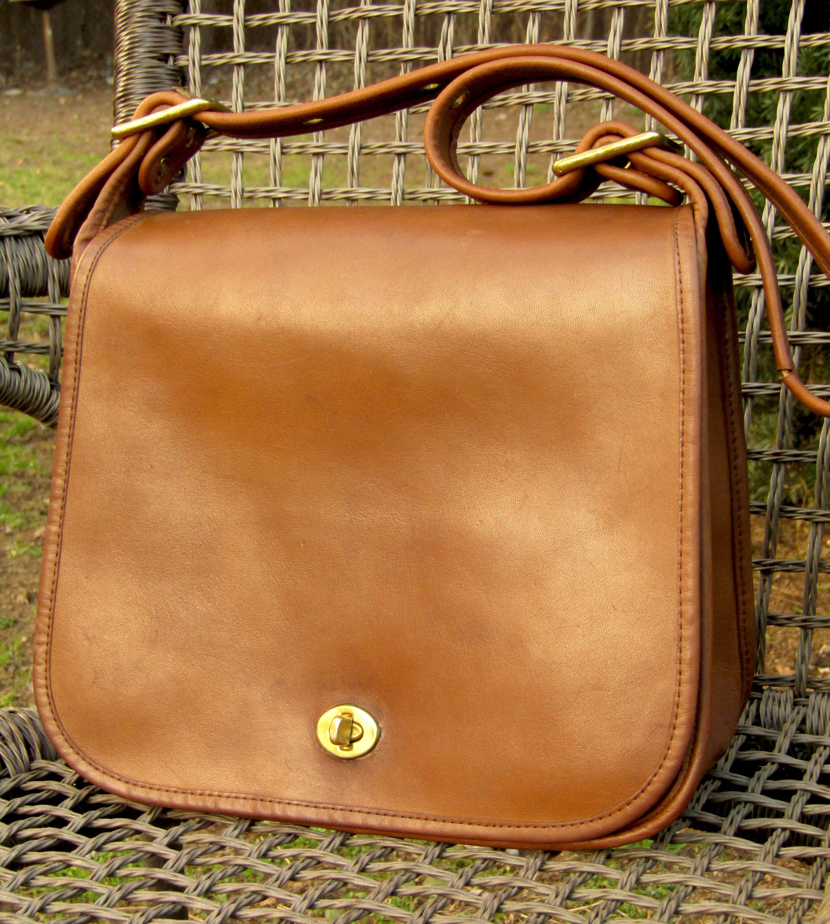 Vintage Coach Bag Stewardess in British Tan Leather Coach Leather Saddle  Bag 1970s NYC