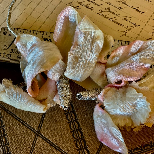 Simply Beautiful Unique ANTIQUE 1920s or earlier millinery velvet flowers with unusual metallic stamen and stems, 2 in total