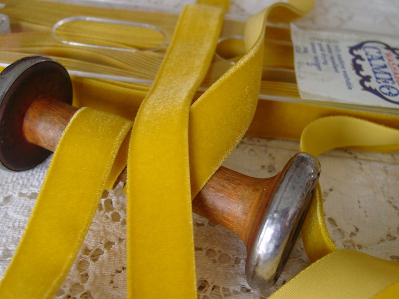 Beautiful Mustard Yellow rayon VELVET ribbon, vintage, one yard image 5