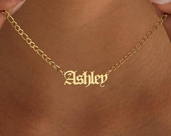 Collar personalizado con nombre en inglés antiguo y cadena Figaro, collar gótico personalizado con nombre, collar dorado personalizado, regalo de Navidad personalizado