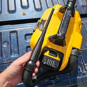 Shop Vacuum Narrow Tip Attachment