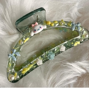 Sanrio-inspired Hairclaw