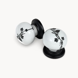 ZERRA White Cabinet Knob – Black with Porcelain | Leaf | Handmade | Kitchen Dresser Drawer Hardware | Belnua