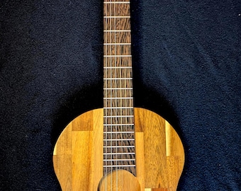 Guitarra clásica artesanal, silenciosa, instrumento para practicar, ideal para el sofá o para ver la televisión.