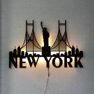 New York Cityscape LED Sign, Illuminated Skyline Wall Art for Living Room Office Bedroom or Studio, Urban Decor Gift Idea